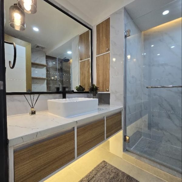 AFTER BATHROOM - VIEW 2